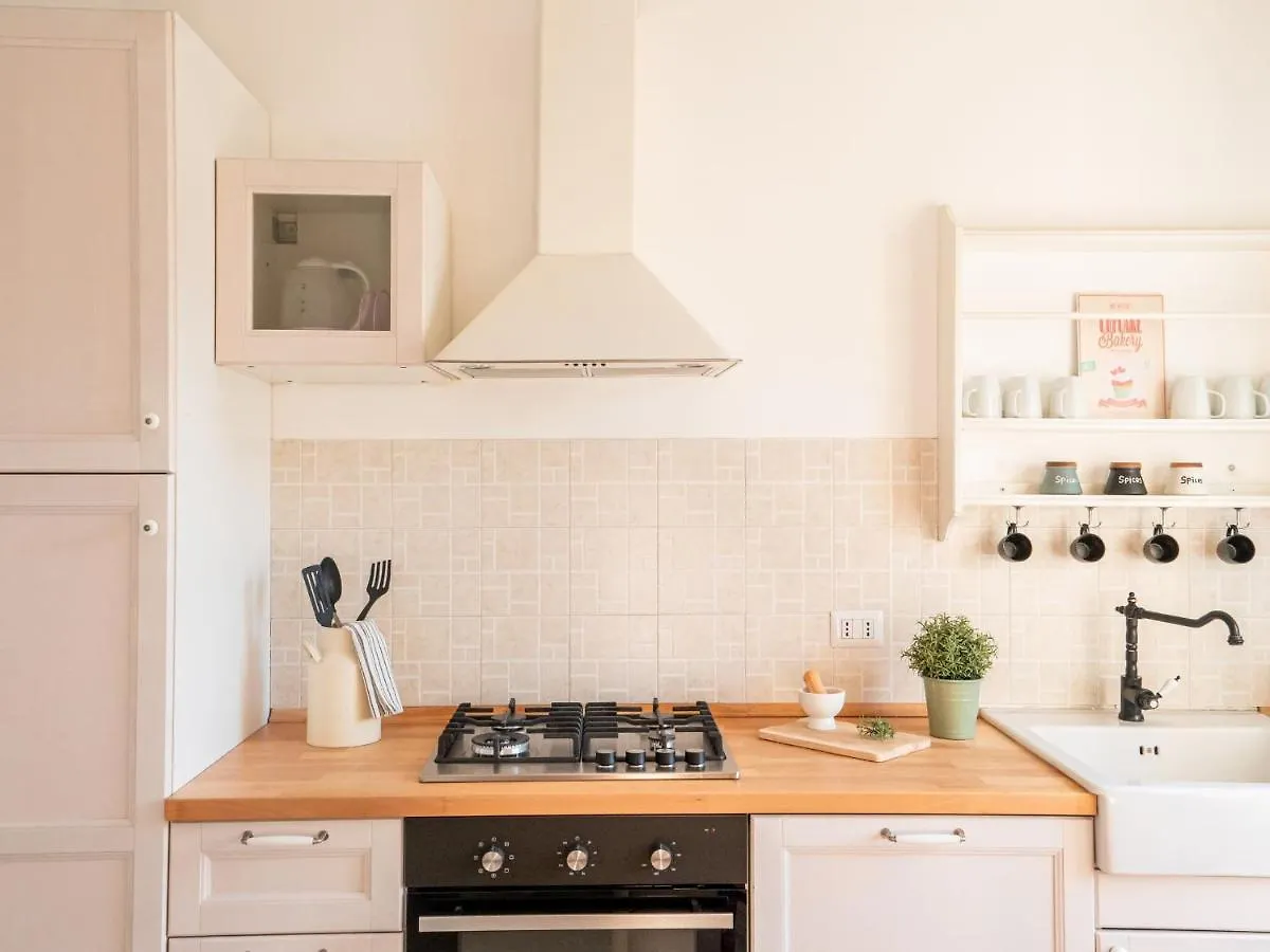 The Best Rent - Modern One Room Apartment Near Udine Milan